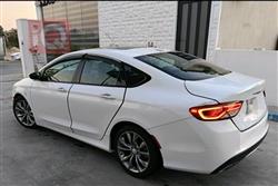 Chrysler 200